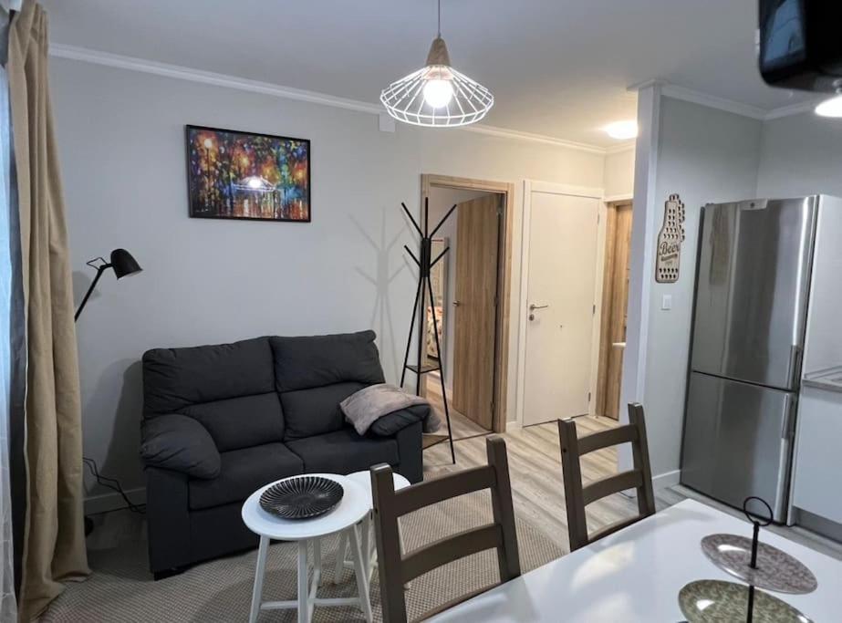 Apartamento Turistico Plaza III Monforte De Lemos Bagian luar foto