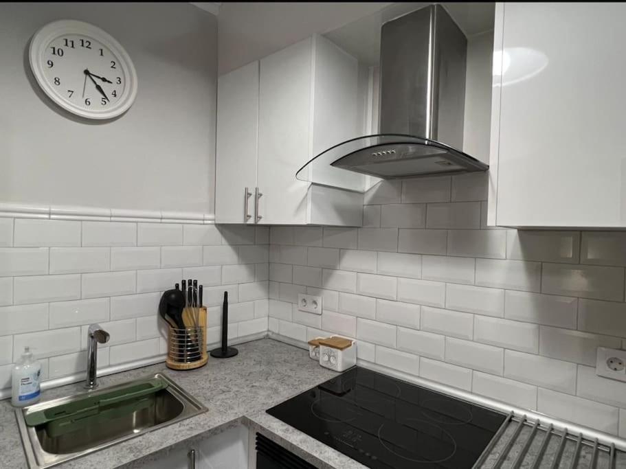 Apartamento Turistico Plaza III Monforte De Lemos Bagian luar foto